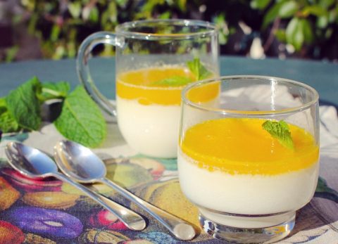 Recette Panna cotta au lait d’amandes, fleur d’oranger et gelée d’agrumes