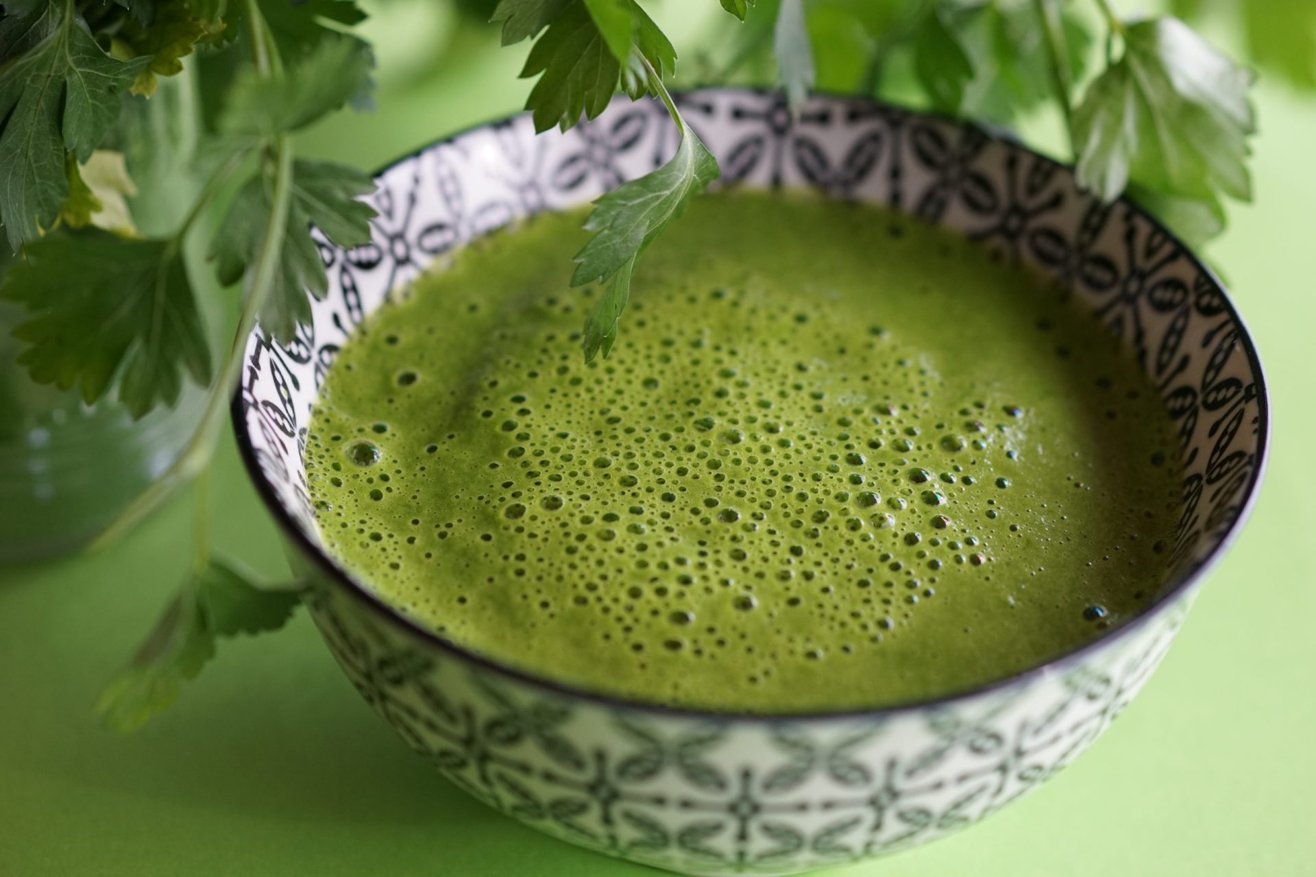Recette SOUPE CRÉMEUSE AU BROCOLI en un clin d’œil