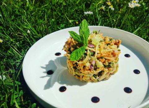 Recette Salade de légumes croquants, sauce crémeuse sucrée salée