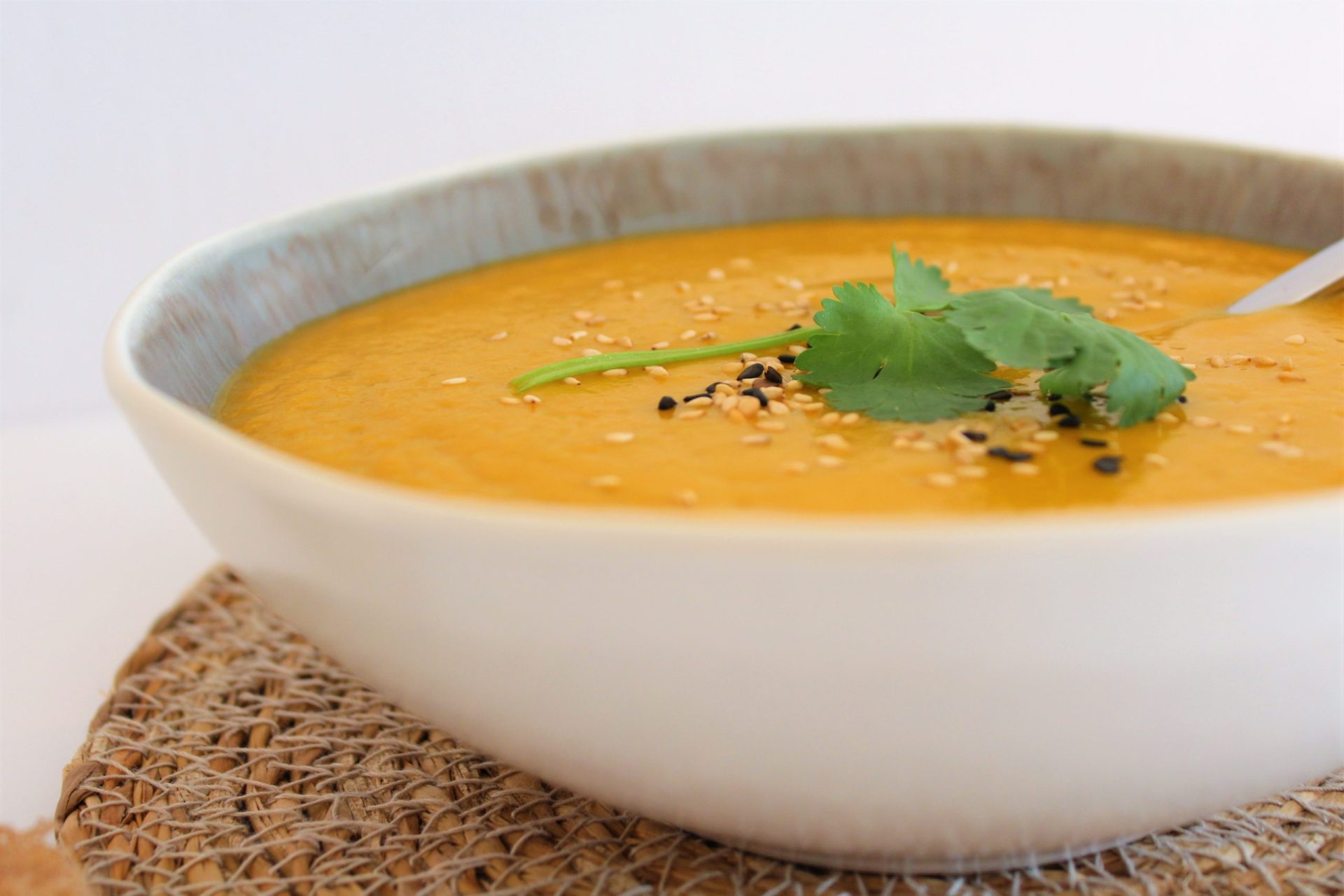 Recette Soupe veloutée de carottes aux épices