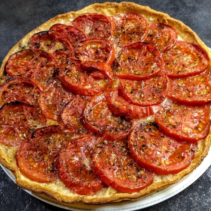 Recette Tarte végane à la tomate et aux amandes